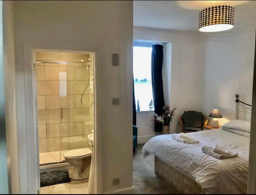 Spacious 1 Bedroom Apartment Near Seafront بينزانس المظهر الخارجي الصورة